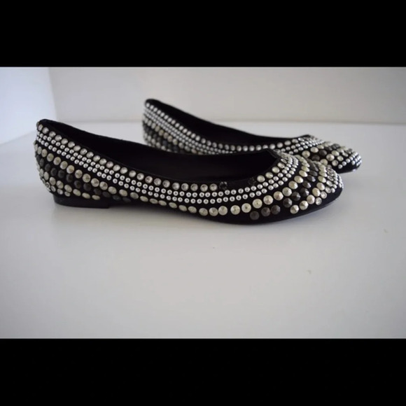 Steve Madden studded flats! - Picture 3 of 4